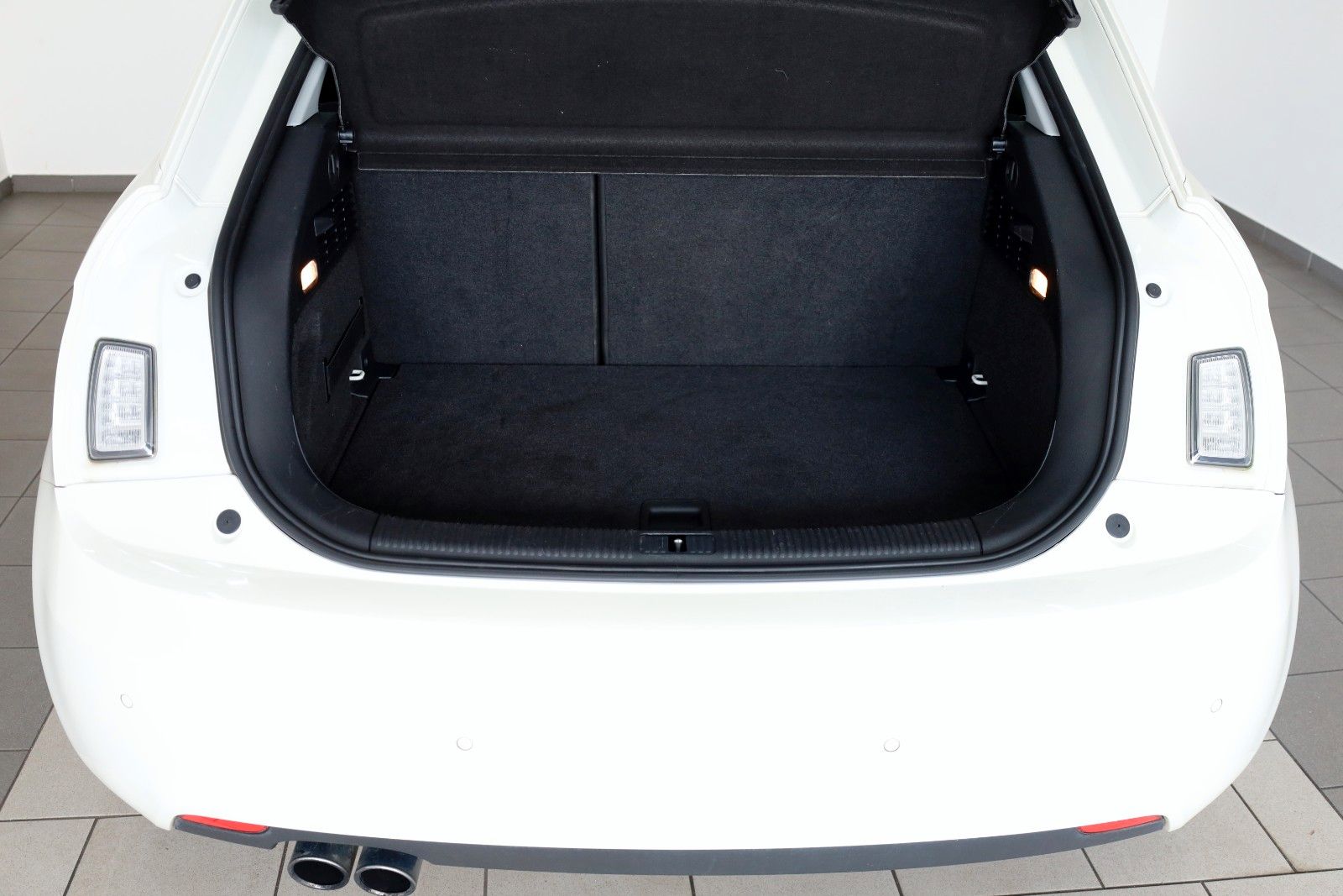 Fahrzeugabbildung Audi A1 Ambition,S-Tronic, T.Leder, Navi, Xenon, +WR