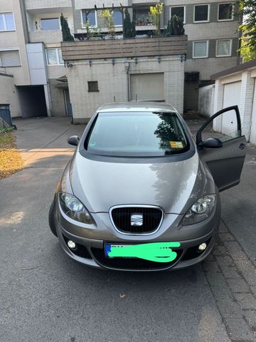 Seat Toledo 1.6 Benzin  2005  101 PS  Z...