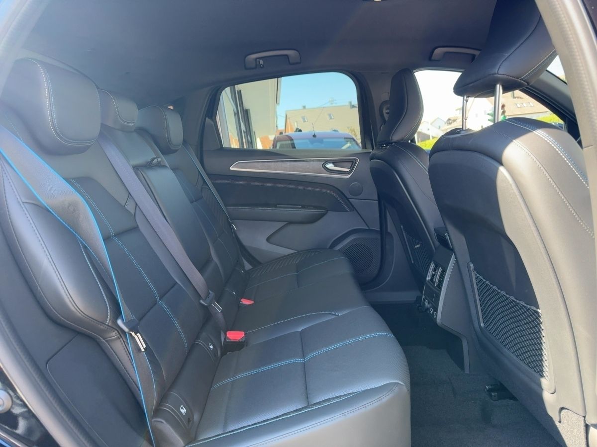 Fahrzeugabbildung Renault Arkana ESPRIT ALPINE Mild Hybrid 160 EDC