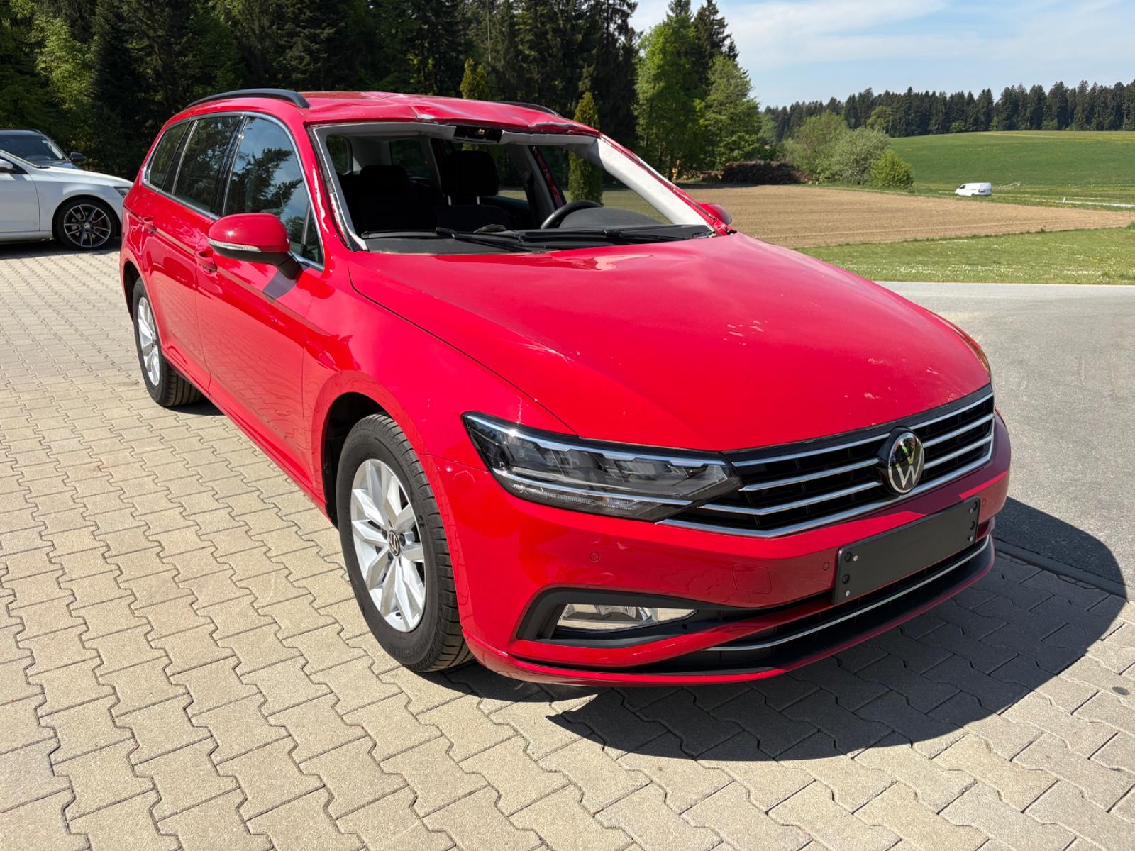 Volkswagen Passat Variant Business 2.0TDI DSG RFK ACC AHK