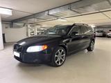 Volvo V70 D5  Momentum Geartronic Momentum