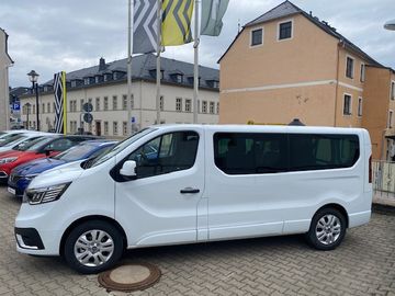 Renault Trafic Combi L2H1 3,0t  Life mit Tageszulassung