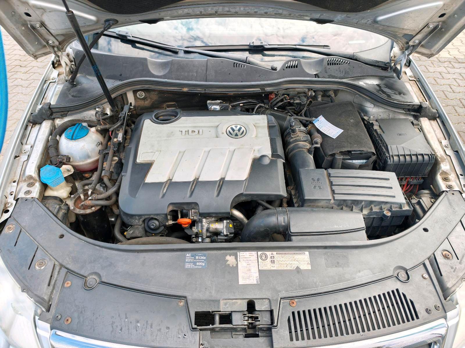 Volkswagen Passat 2010 — photo 7