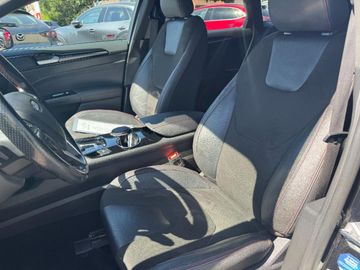 Ford Mondeo Turnier ST-Line AHKWinterpaket