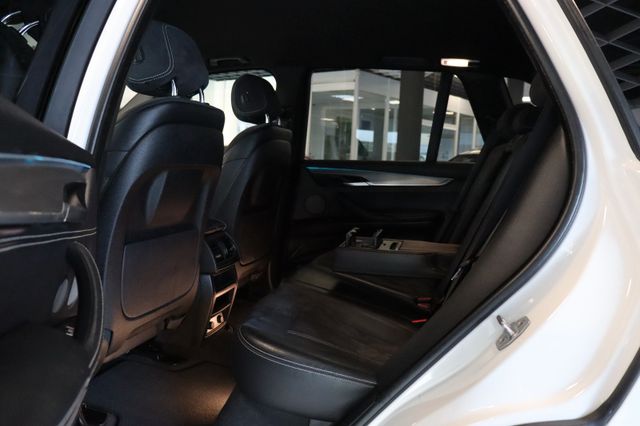 Fahrzeugabbildung BMW X5 xDrive 30 d M-Sportpaket|H/K|ACC|LED|H-UP|