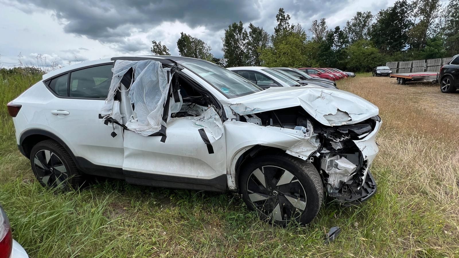 Fahrzeugabbildung Volvo C40 Plus Recharge Pure Electric 2WD