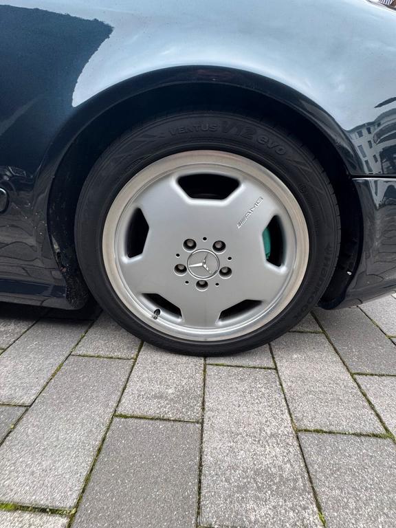 Mercedes-Benz CLK 320