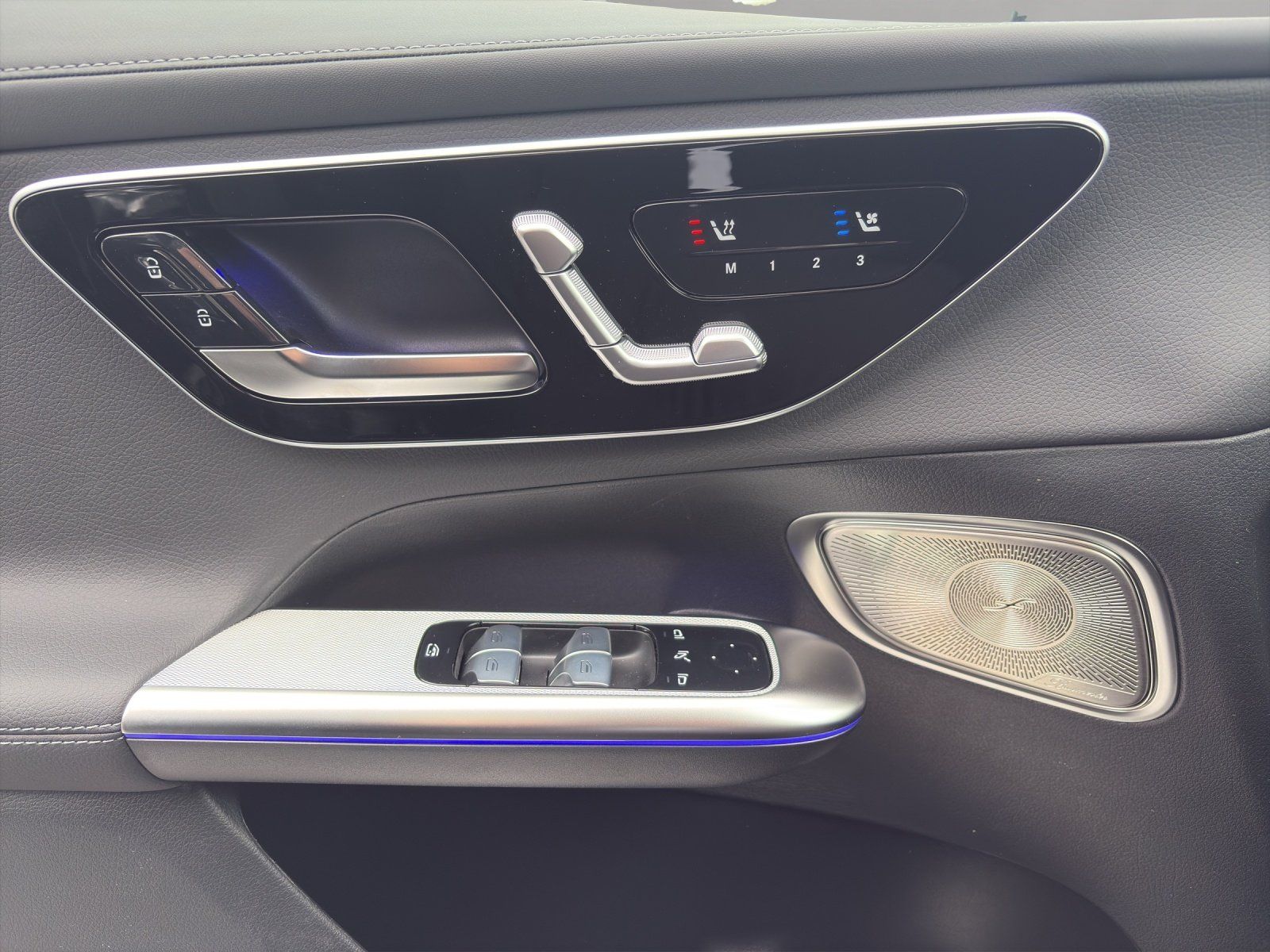 Fahrzeugabbildung Mercedes-Benz GLC 450 d 4M AMG 360° DIGITAL AHK Distro BURME