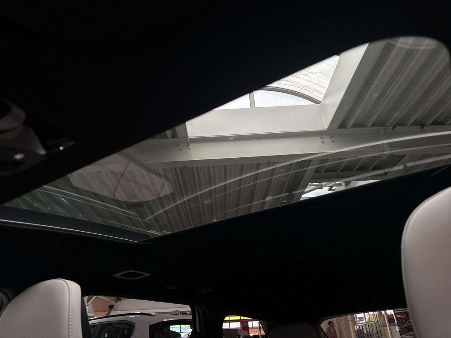 Kia K4 - Bild 24