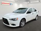 Mitsubishi Lancer 1.5 MPI Sportback - Mitsubishi Lancer mit Benzin-Antrieb: Limousine, 1.5