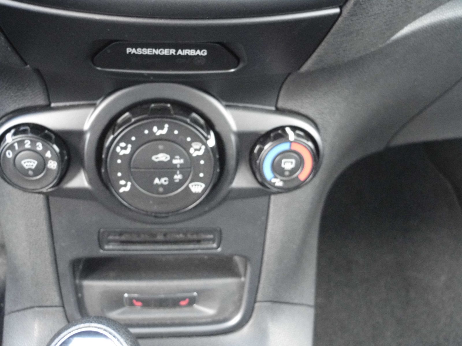 Fahrzeugabbildung Ford Fiesta 1.25Ltr  Trend/Klima/Sitzheizung