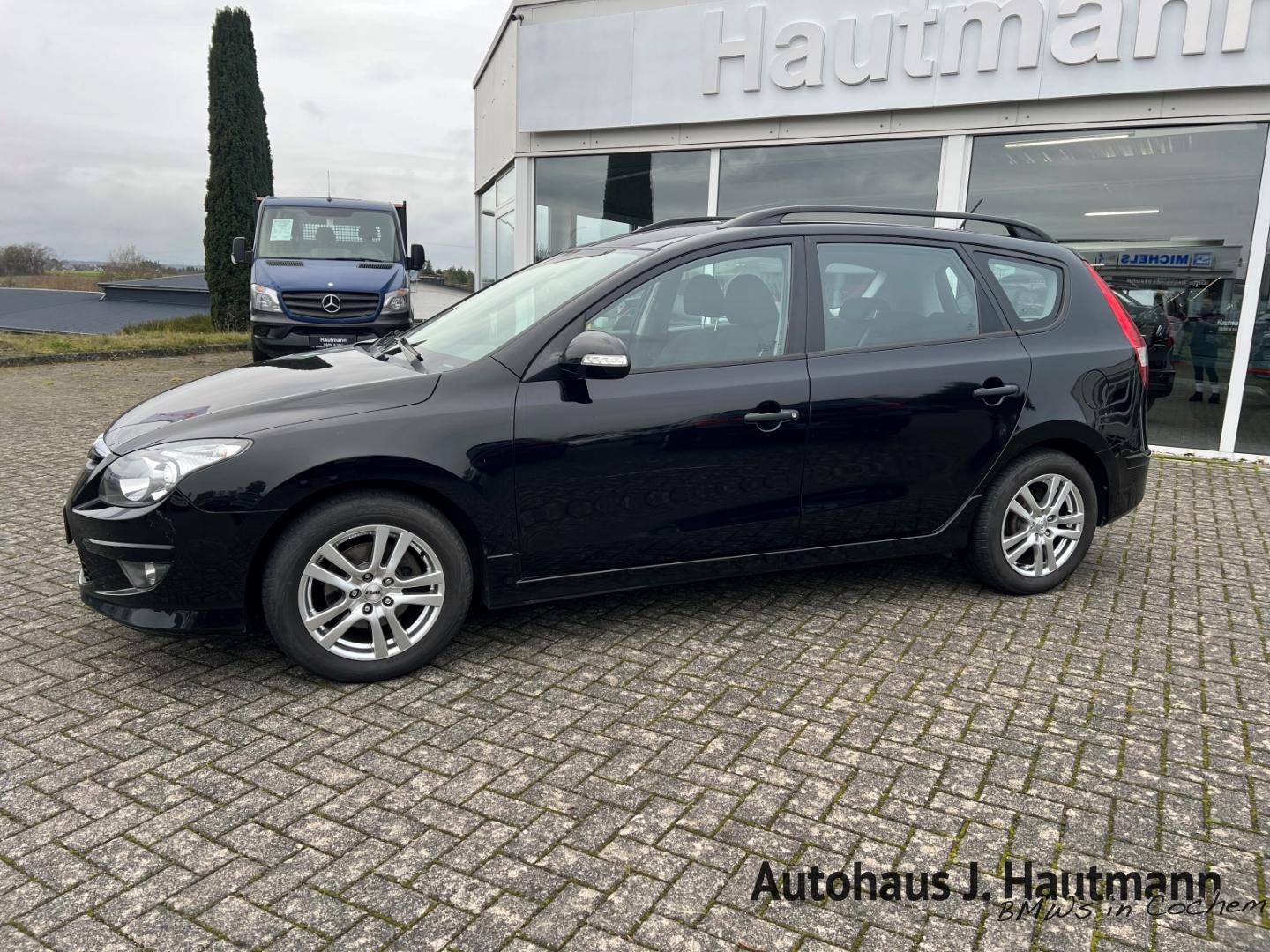 Hyundai i30 1.6 CRDi DPF +2.HAND+AHK+SHZ+KLIMA+