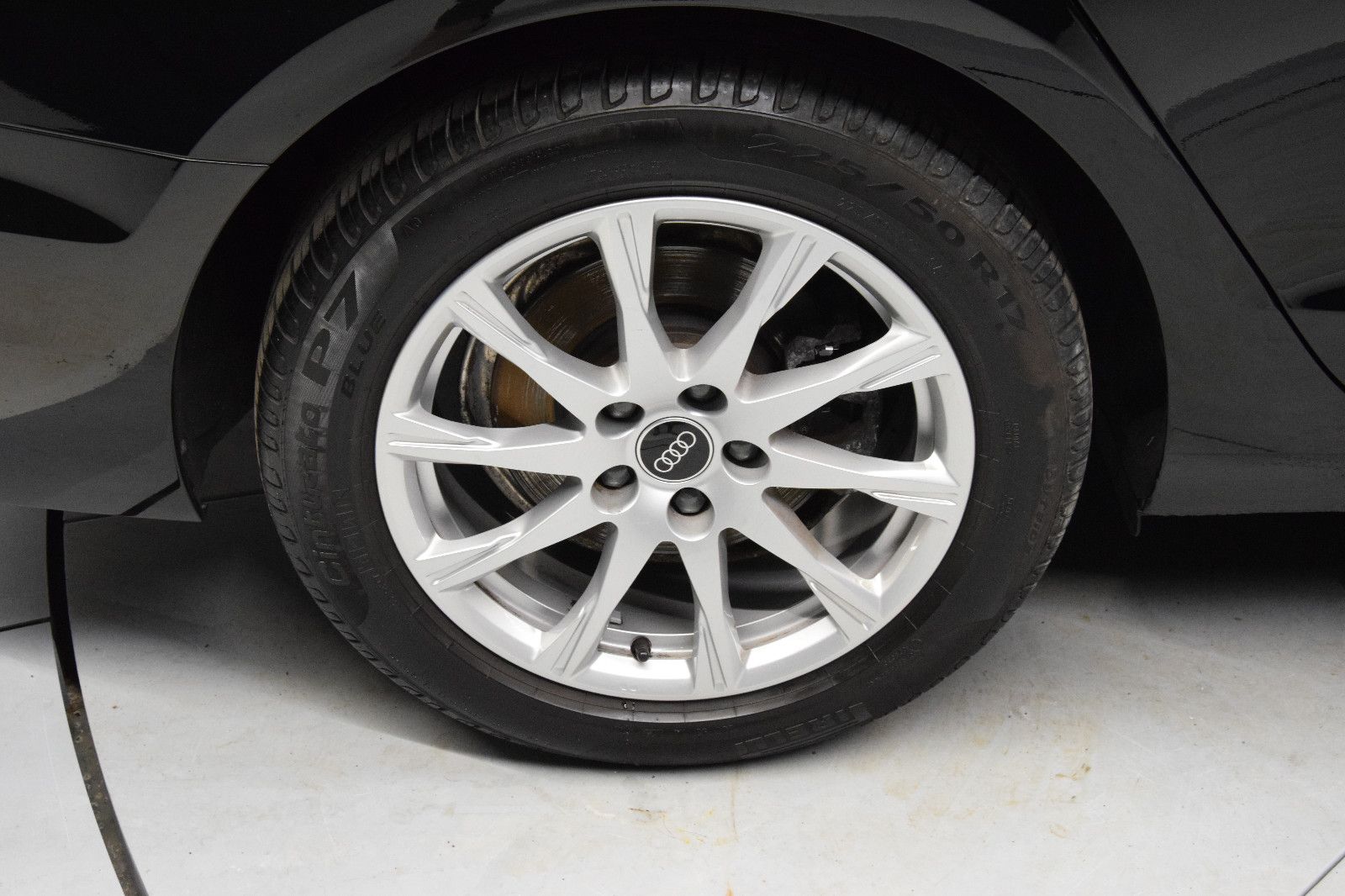 Fahrzeugabbildung Audi A4 Avant 40 TDI quattro B&O HuD Sitzbelü. ACC