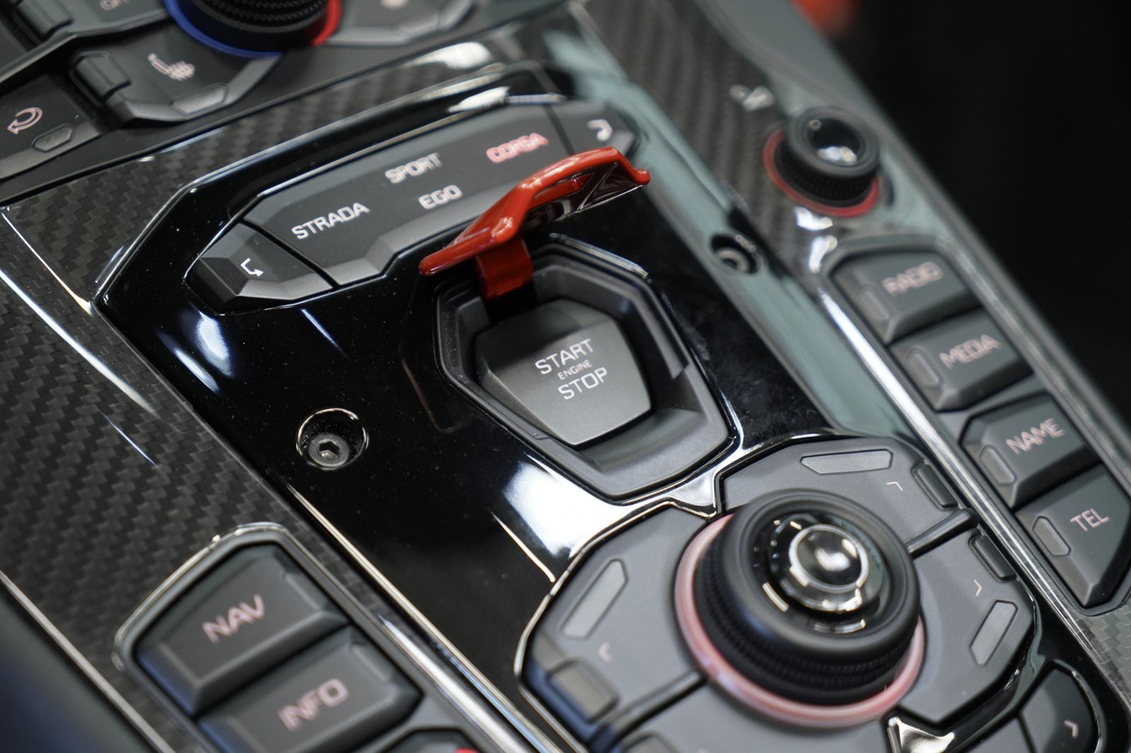 Lamborghini Aventador