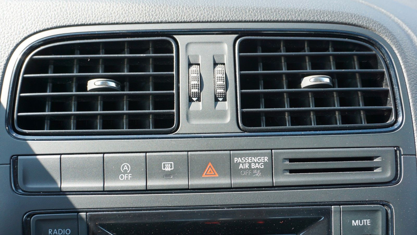 Fahrzeugabbildung Volkswagen Polo V Trendline BMT/Start-Stopp, Scheckheft