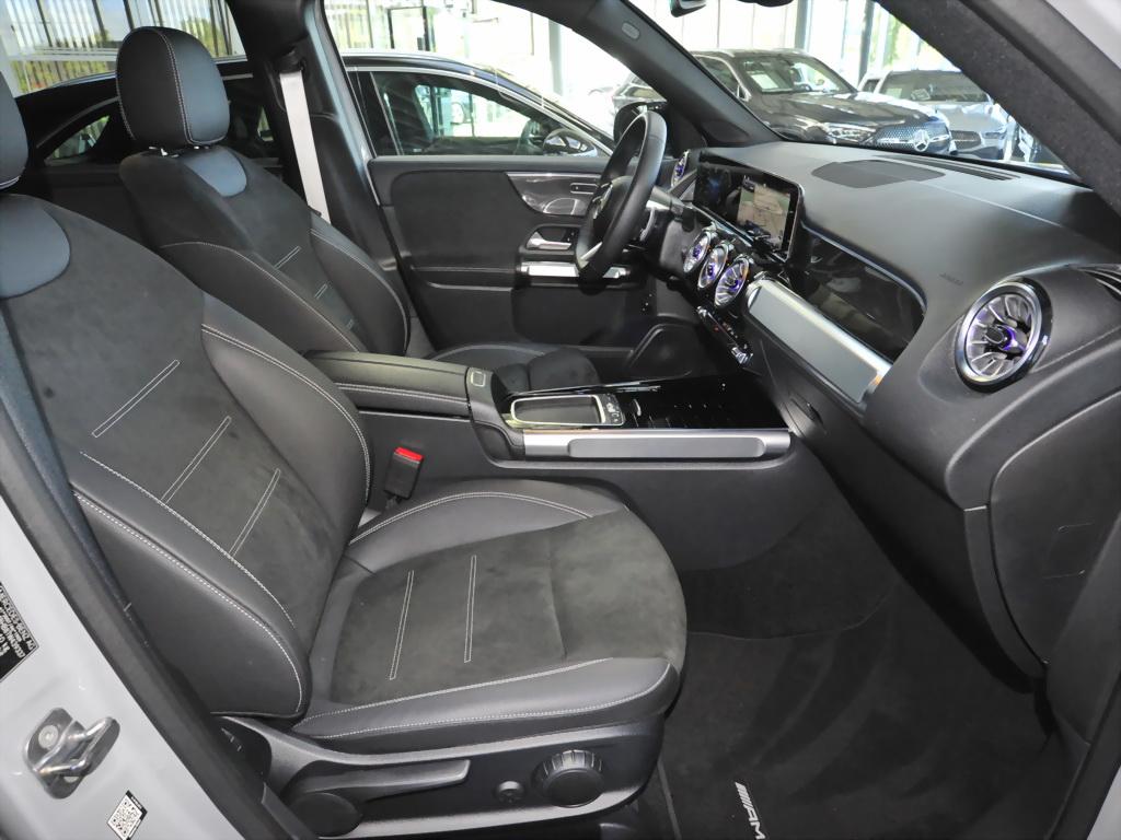 Mercedes-Benz GLB 200 AMG ADVANCED+ PANO MBUX 360° KEYLESS AHK