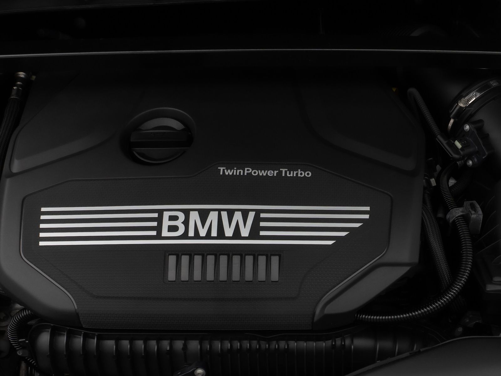 Fahrzeugabbildung BMW X2 sD20i M Sport HUD DAB HiFi Parkassist Komort