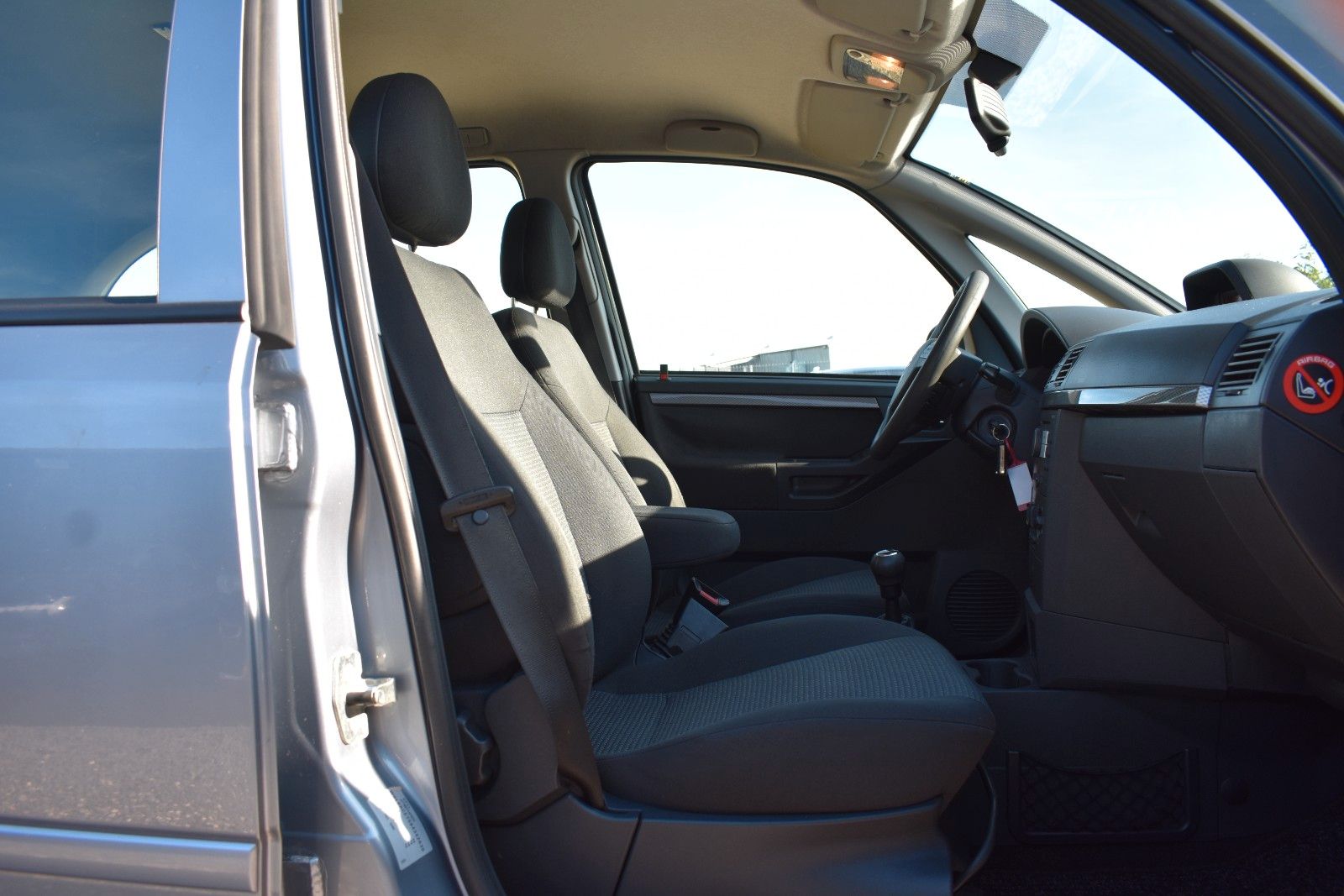 Fahrzeugabbildung Opel Meriva INNOVATION KLIMA/PDC/1.HAND
