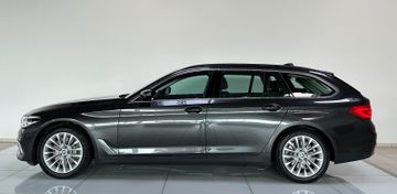 Fahrzeugabbildung BMW 540i xD LuxuryLine ACC Kamera HUD DAB HiFi Alarm