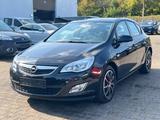 Opel ASTRA J LIMO WENIG KM! TÜV NEU