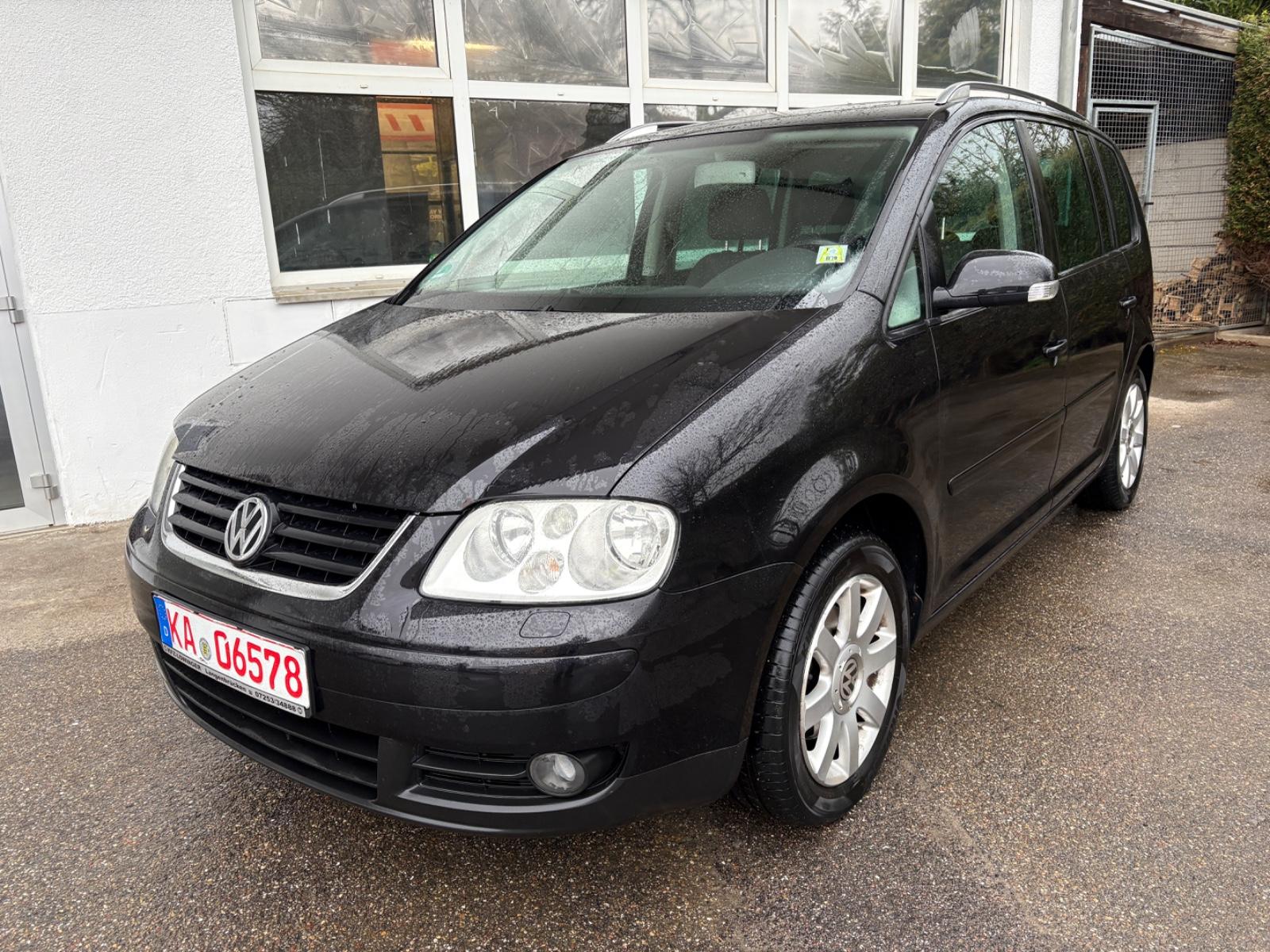 Volkswagen Touran Highline**Tüv bis 06/27 **