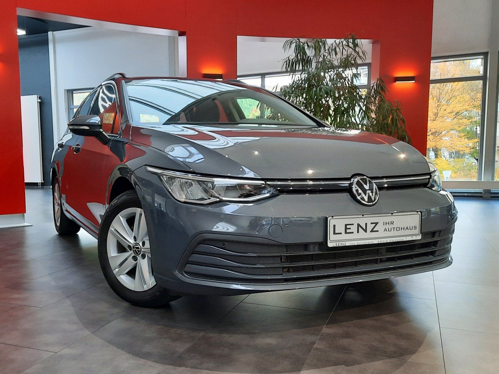 Fahrzeugabbildung Volkswagen Golf Variant Life TDI *Navi*Cam*LED*PDC*Sitzhzg*