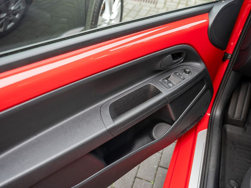 Fahrzeugabbildung SKODA Citigo 1.0 MPI Clever KLIMA ISOFIX MFL RADIO