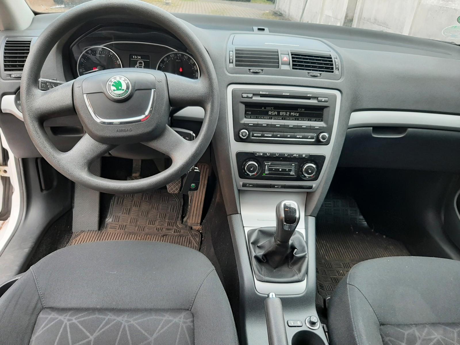 Skoda Octavia 2012 — photo 9