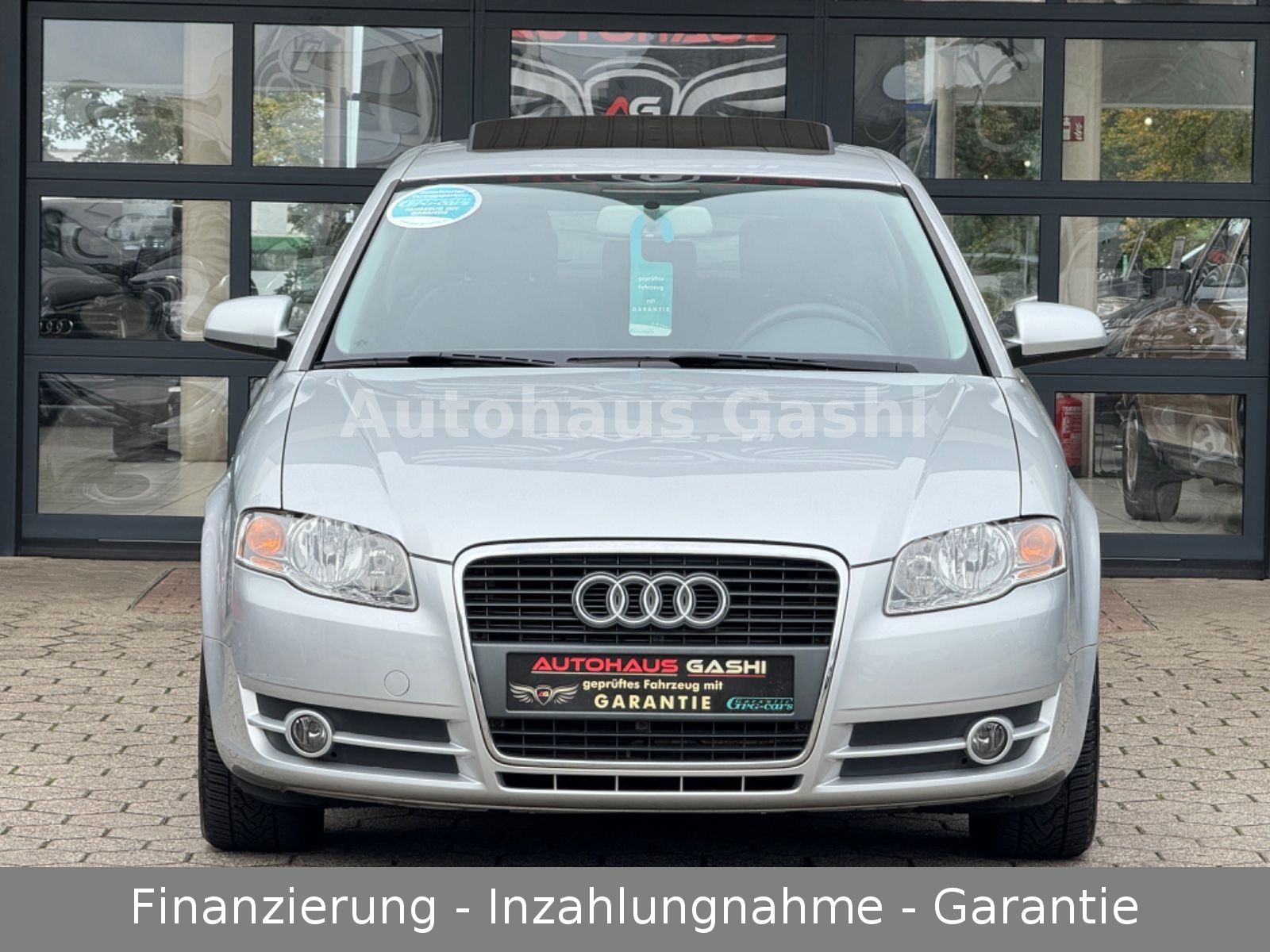 Fahrzeugabbildung Audi A4*2.0*Automatik*Schiebedach*Scheckheft*Tempomat