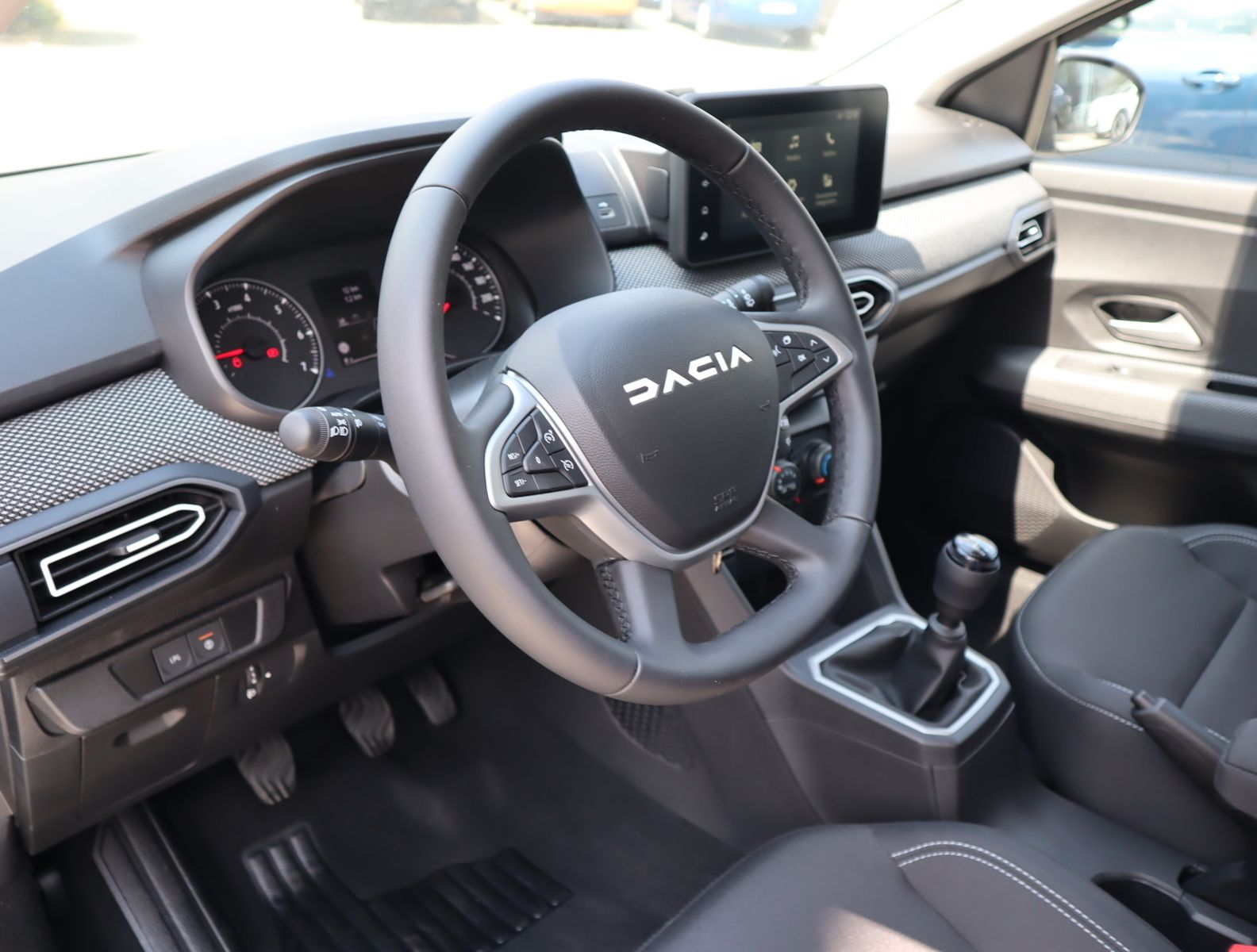 Dacia Sandero - Bild 10