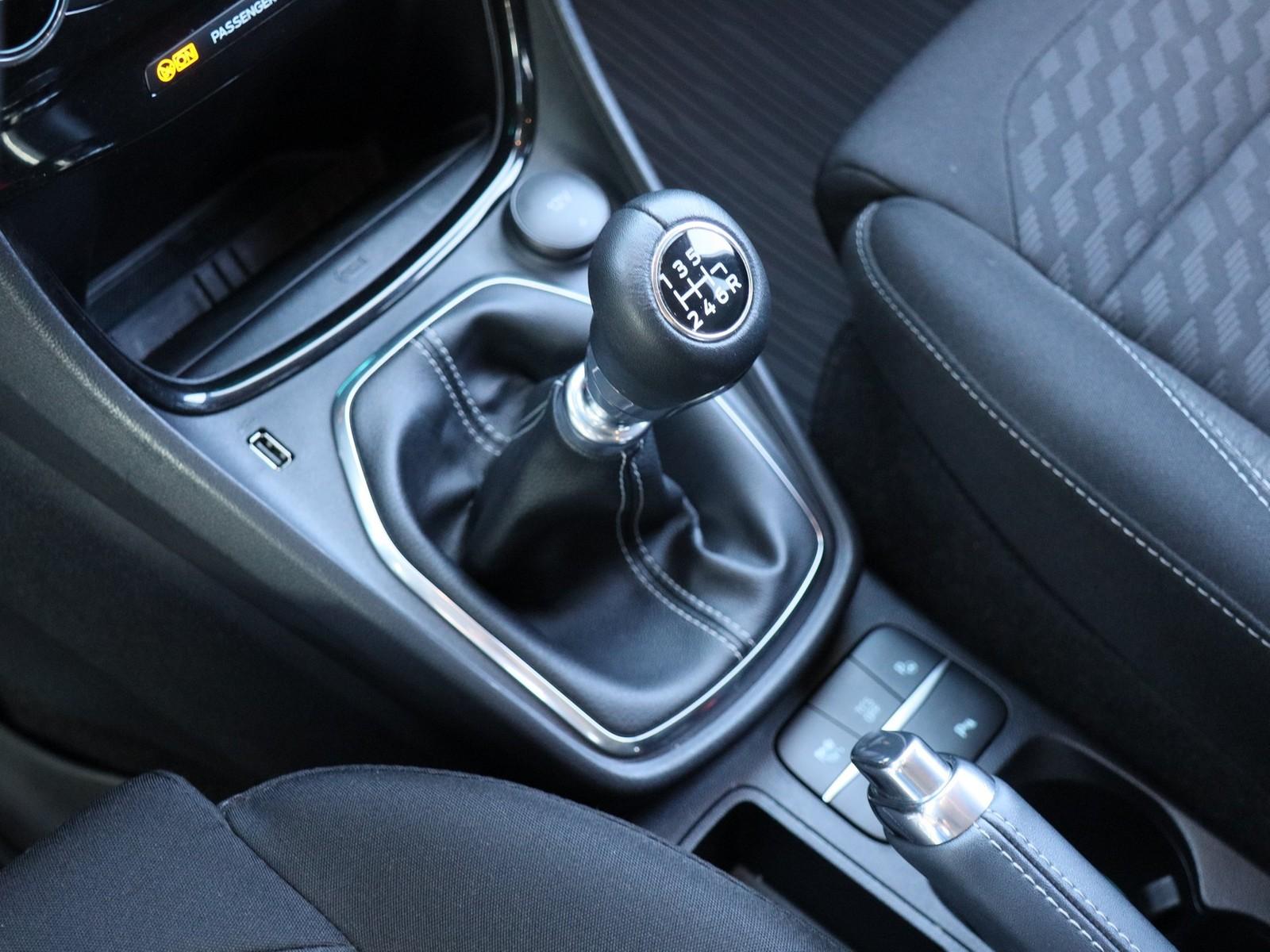 Ford Puma Titanium Ganzjahresreifen, Navi
