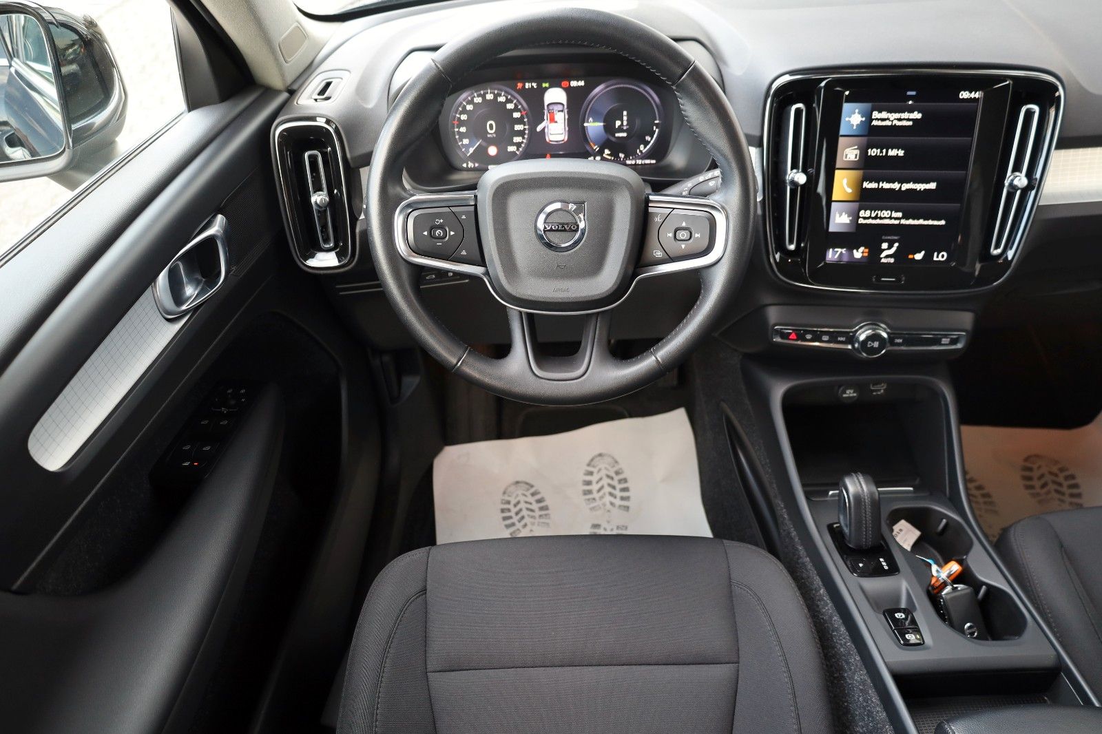 Fahrzeugabbildung Volvo XC40  Inscription T4, Navi,LED,SH,Kamera,Carplay