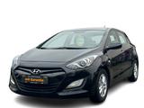 Hyundai i30 World Cup Edition*LED*PDC*Bluetooth*SHZ* - Hyundai i30 Gebrauchtwagen in Duisburg
