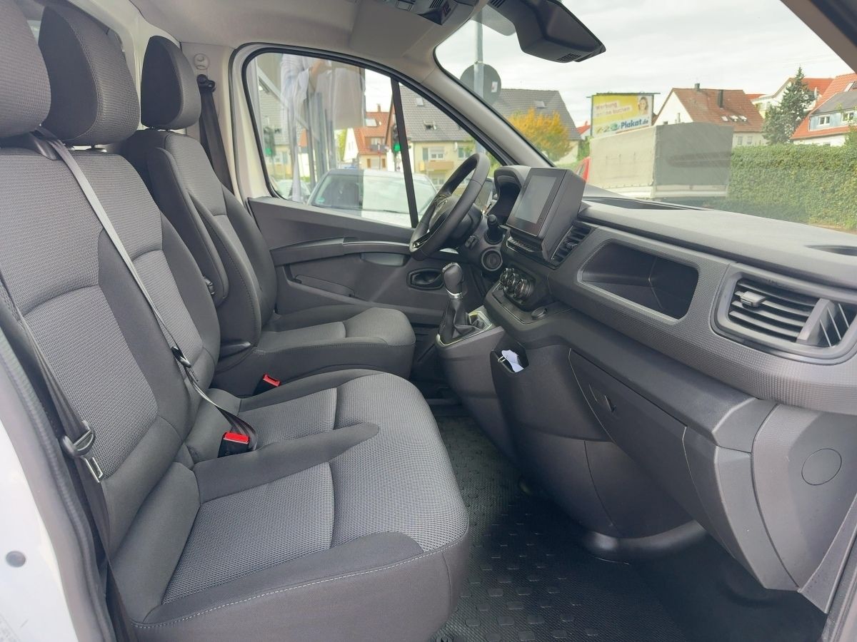 Fahrzeugabbildung Renault Trafic Kasten L1H1 2,8 t dCi 150 EDC EPH Tempom.