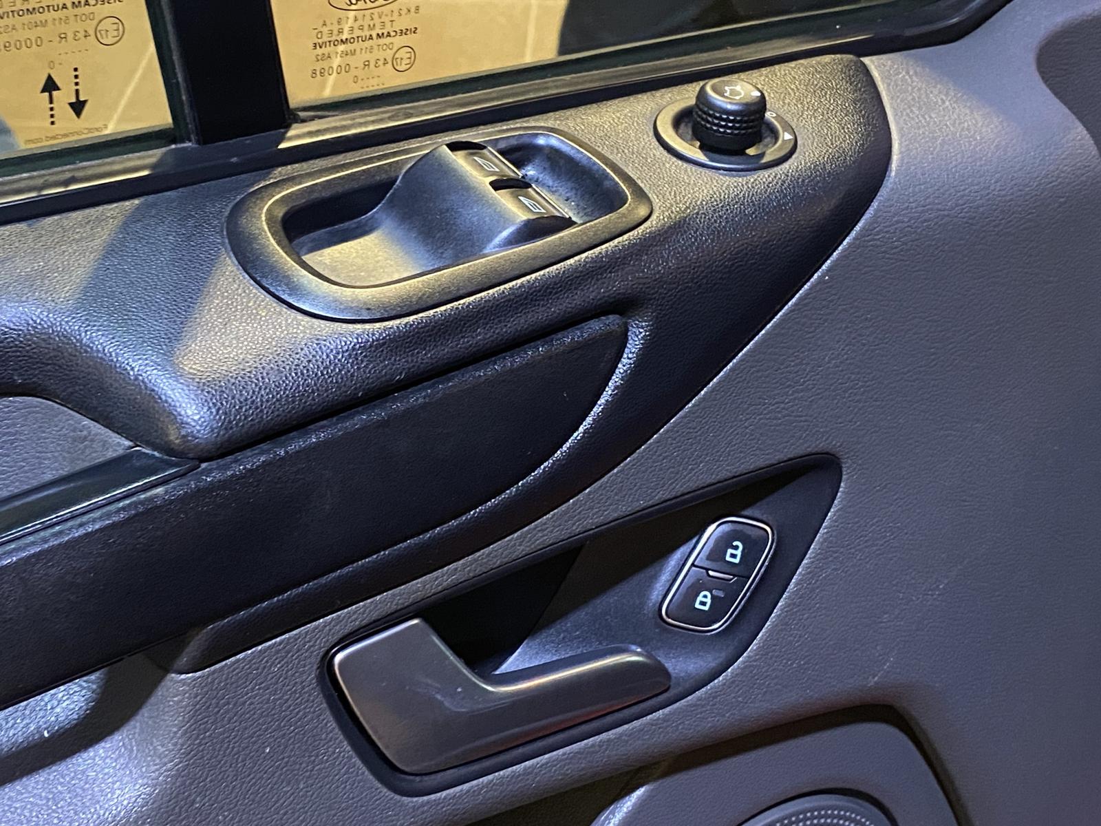Ford Transit Custom L2 H2 Würth-Regale Navi R.Cam PDC