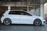 Volkswagen Golf VII Lim. R 4Motion *DSG|PANO|KEYLESS|ACC* - Gebrauchtwagen in Mönchengladbach