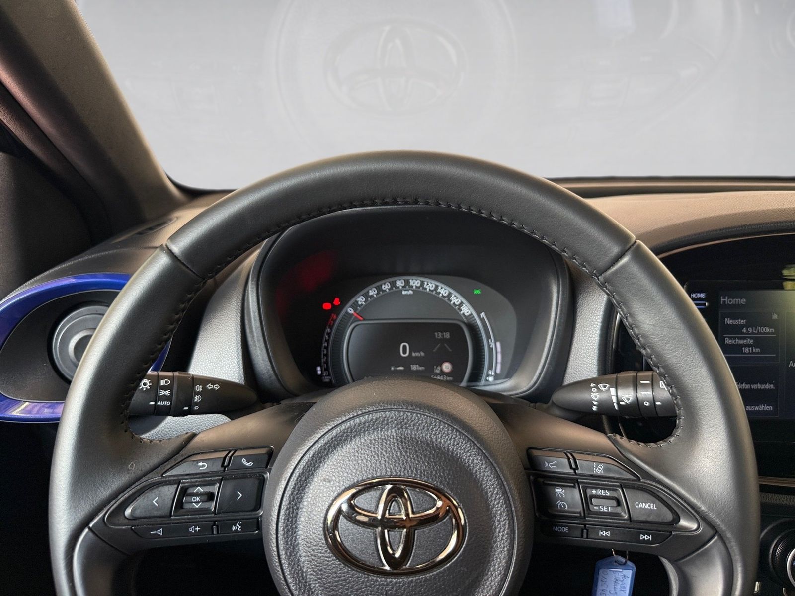 Fahrzeugabbildung Toyota Aygo X 1.0 Pulse Kamera,SHZ,ACC,PDC,LM