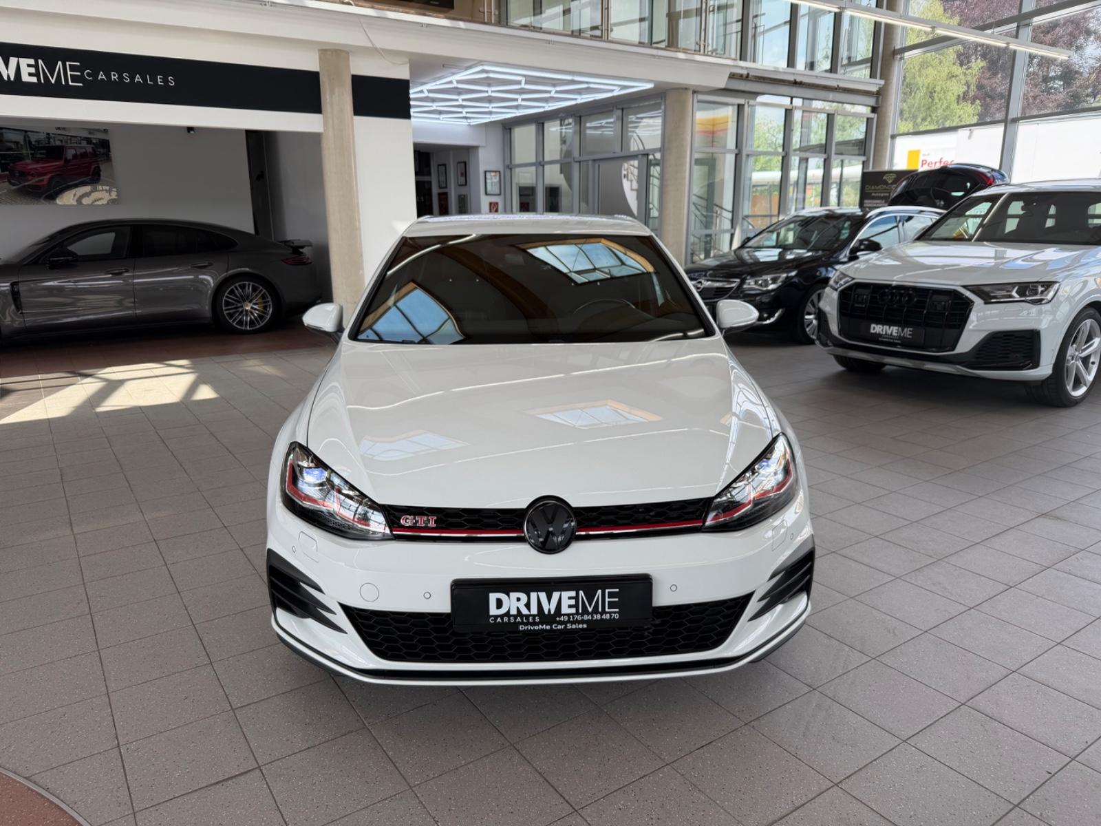 Volkswagen Golf VII Lim. GTI Performance Virtual ACC LED