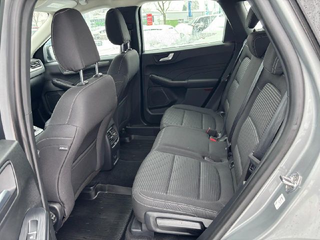 Ford Kuga 1.5 Titanium WinterpaketAHK