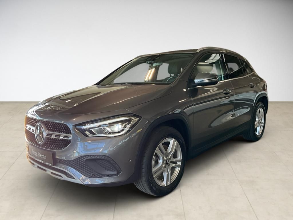 MERCEDES-BENZ GLA 250 e Style AUT Kam. KeyLess KlimaA LED LM
