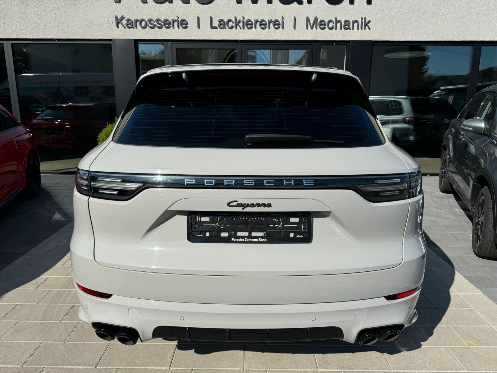 Fahrzeugabbildung Porsche Cayenne E-Hybrid*Approved11/27*Pano*Allradlenk*