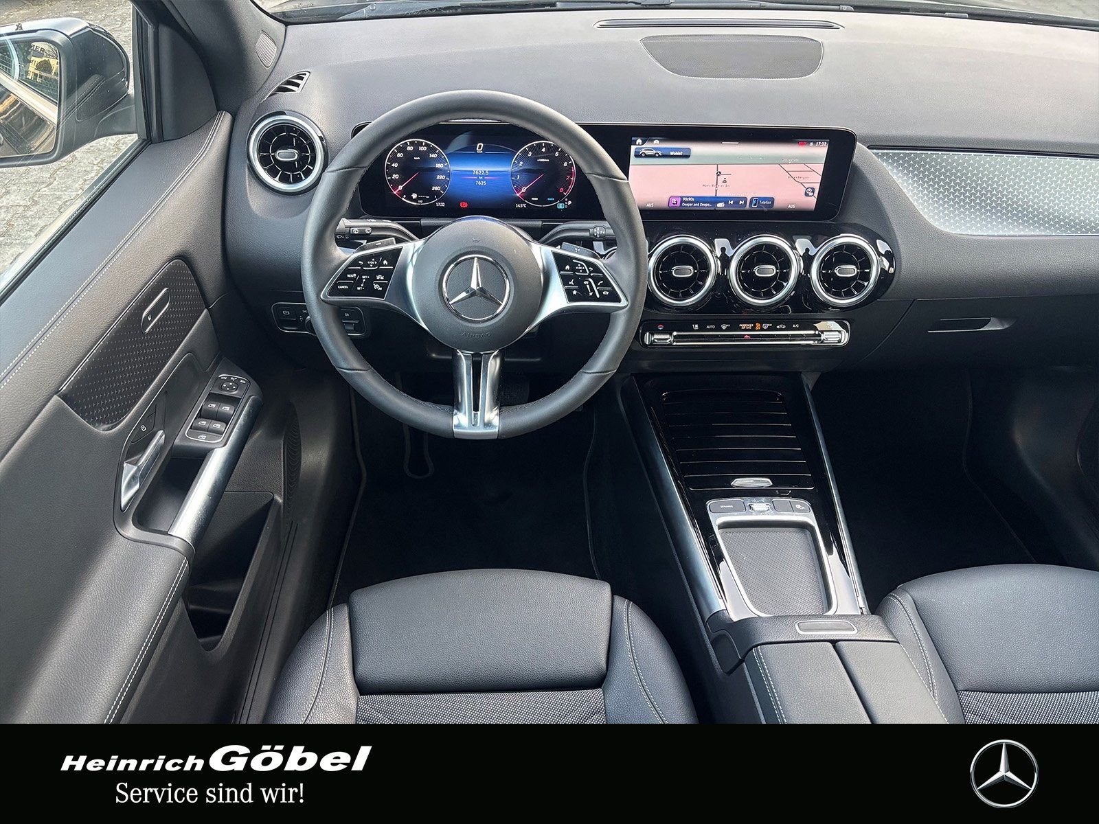 Fahrzeugabbildung Mercedes-Benz GLA 180 PROGRESSIVE*KAMERA*APPLE-CARPLAY*LED