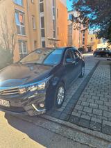 Toyota toyota Corolla, Top Zustand mit weniger ki... - gebrauchte Toyota Corolla aus dem Jahr 2014