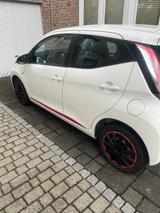 Toyota Aygo (X) 1,0-l-VVT-i x x - Toyota Aygo (X) in Mönchengladbach