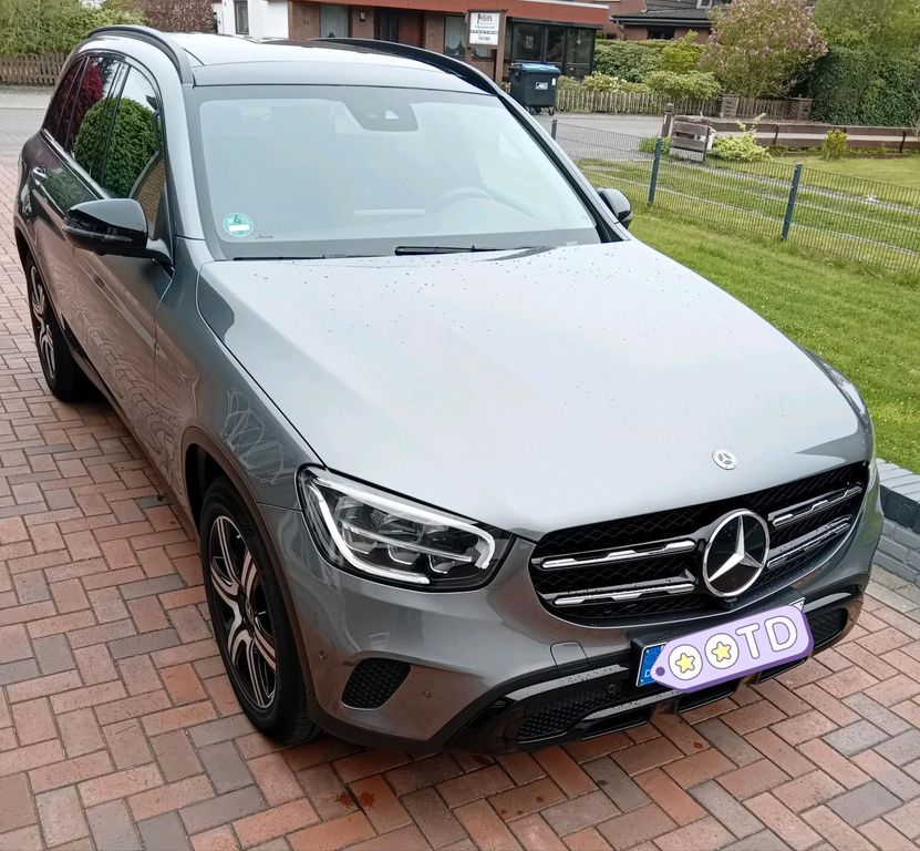 Image of Mercedes-Benz GLC 400