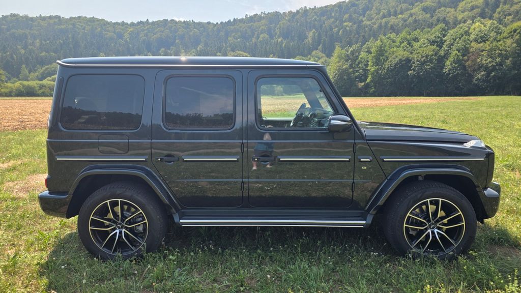 Image of Mercedes-Benz G 400
