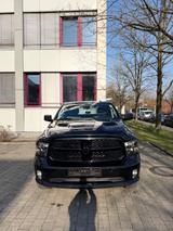 Dodge RAM 1500 CLASSIC HEMI 5.7 L - Dodge RAM Gebrauchtwagen in München