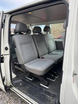 Volkswagen T5 Transporter Shuttel 9 Sitzer - Volkswagen aus 2003: Transporter