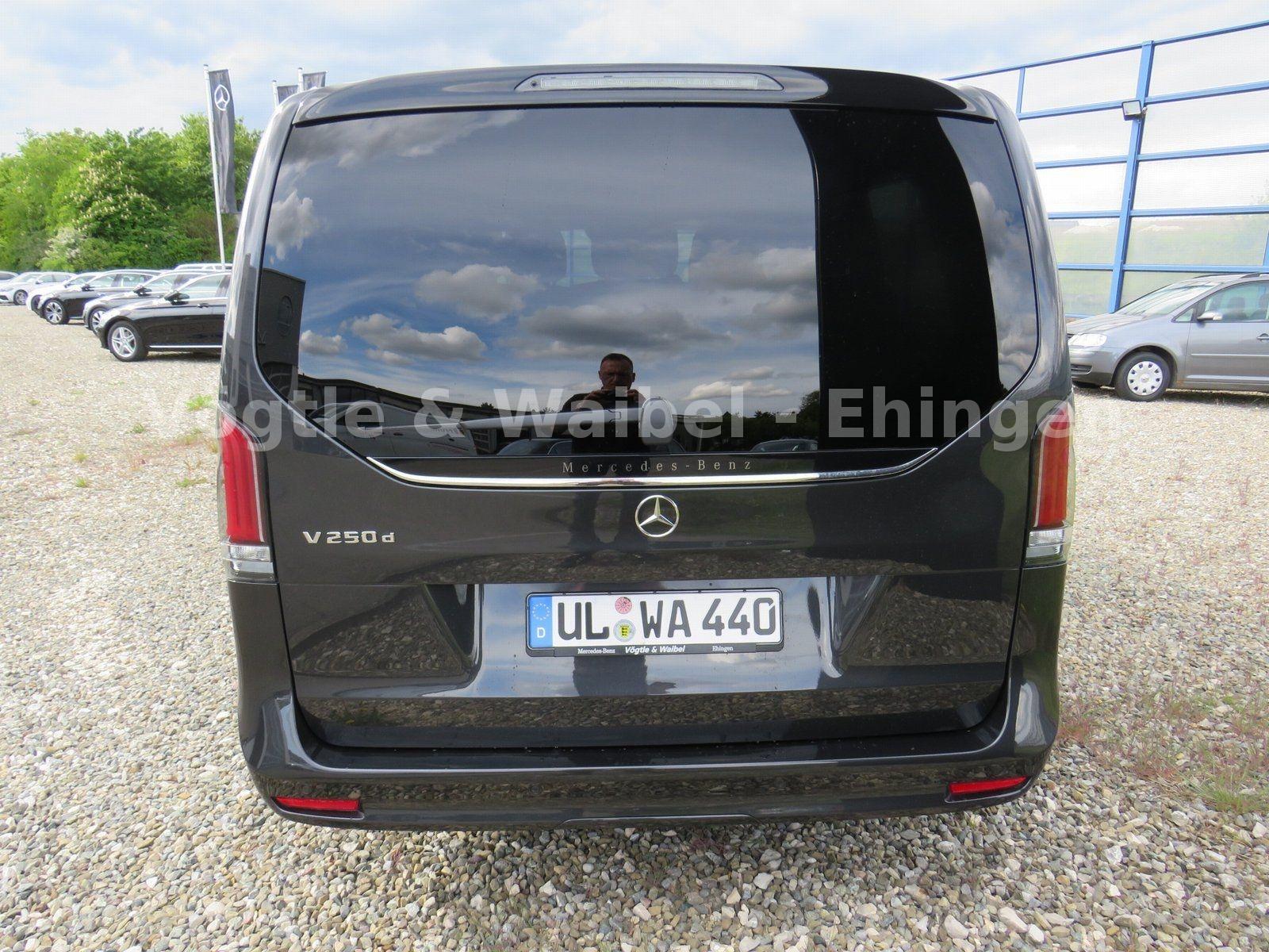 Mercedes-Benz V 250 d STYLE Lang+DISTRONIC+AHK+STANDHEIZUNG