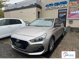 Hyundai i30 1.6 CRDi YES! Navi/Kamera/Winterpaket - mit Diesel-Antrieb: Limousine, Winterpaket